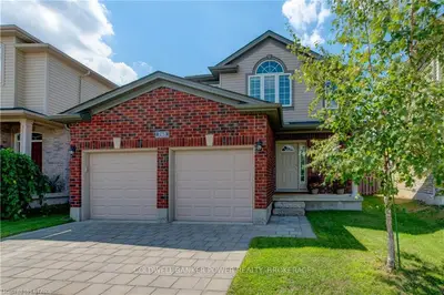 703 SPRINGWOOD Crescent, London North, ON N6G 0H8