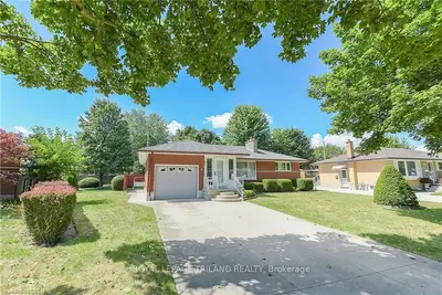 21 Marbenor Crescent, London East, ON N5W 1T4