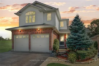 1507 AGATHOS Street, London East, ON N5V 5J4