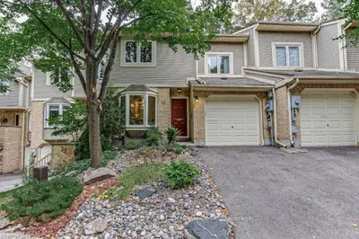 9 AILSA Place 32, London South, ON N5Z 4Z6