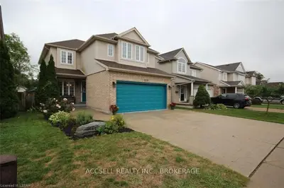 1139 SOUTH WENIGE Drive, London North, ON N5X 4G5