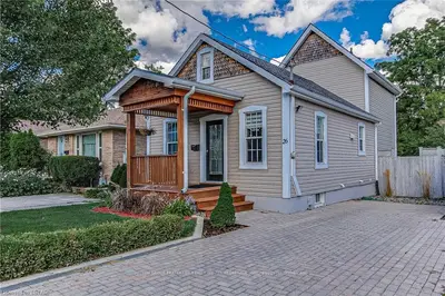 26 CLIFTONVALE Avenue, London South, ON N6J 1J6