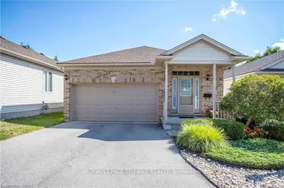 567 FANSHAWE PARK Road E 32, London North, ON N5X 3T4
