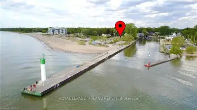 24 GOVERNMENT Road 3, Lambton Shores, ON N0M 1T0