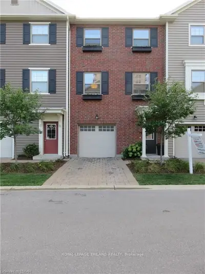 1040 CORONATION Drive 79, London North, ON N6H 0B5