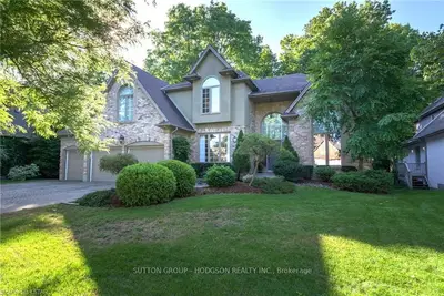 863 MANCHESTER Road, London North, ON N6H 5H3