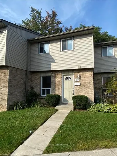 817 SOUTHDALE Road E, London South, ON N6E 1V7