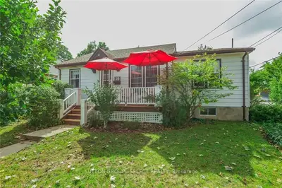 39 Raywood Avenue, London South, ON N6C 1Y6