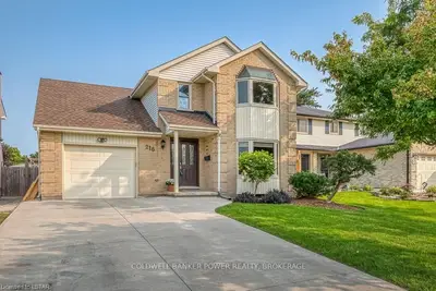 216 BEXHILL Close, London South, ON N6E 3B1