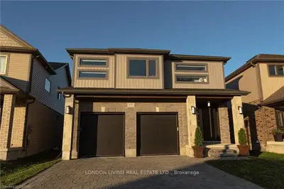 3030 TOKALA Trail, London North, ON N6G 0G4