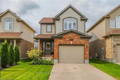 1823 REILLY Walk, London North, ON N5X 0H9
