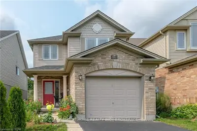 877 SANDCHERRY Street, London North, ON N6H 5V1
