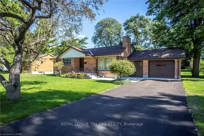 56 DALEVIEW Crescent, London North, ON N5X 1H1