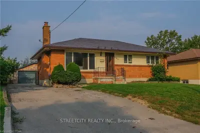 385 Beachwood Avenue, London South, On N6j 3k1