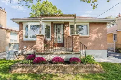 164 ELLSWORTH Crescent, London East, ON N5W 1J4