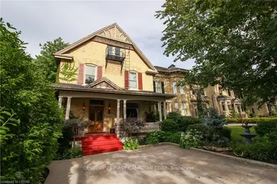 574 WATERLOO Street, London East, ON N6B 2P9