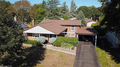 76 MCLEAN Drive, London North, ON N5X 1Y5