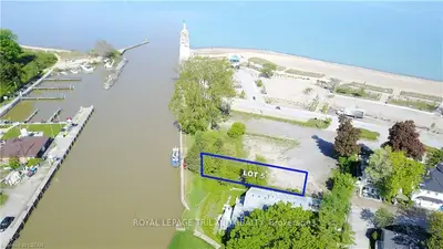 24 GOVERNMENT Road 5, Lambton Shores, ON N0M 1T0