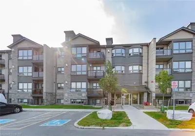 9 Jacksway Crescent 211, London North, ON N5X 3T7