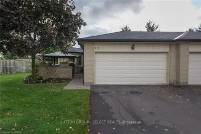 211 Pine Valley Drive 55, London South, ON N6J 4W5