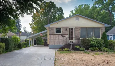260 Hunter Street, Woodstock, On N4s 4e5