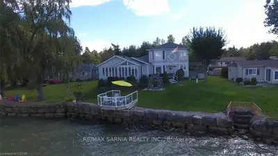 7512 DUNE Drive, Lambton Shores, ON N0M 2L0