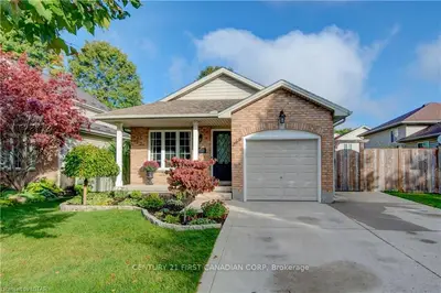 266 TARTAN Drive, London East, ON N5V 4W7
