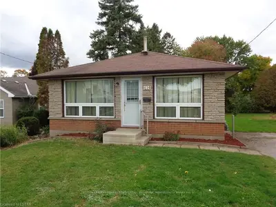 414 Norwich Avenue, Woodstock, On N4s 3w3
