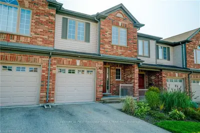 421 SKYLINE Avenue, London North, ON N5X 4L2