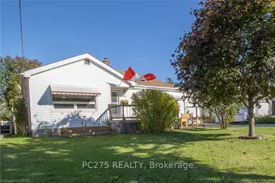 864 WILLOW Drive, London South, ON N6E 1P1
