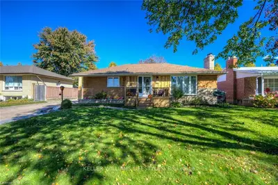28 AGINCOURT Gardens, London South, ON N5Z 4E4