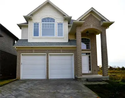 1591 NOAH Bend, London North, ON N6G 0T2