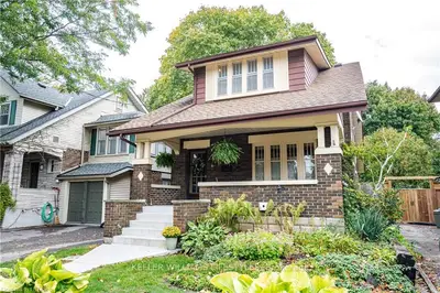 212 LANGLEY Street, London South, ON N6C 4G6