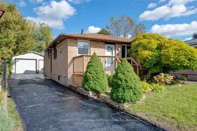 20 GATEWOOD Crescent, London East, ON N5Y 5A5