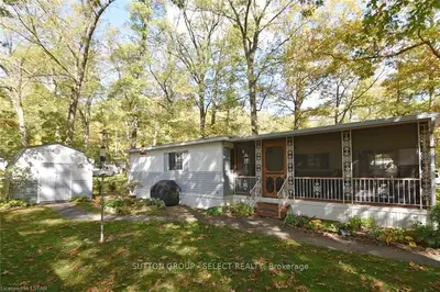 9910 NORTHVILLE Crescent A46, Lambton Shores, ON N0M 2N0