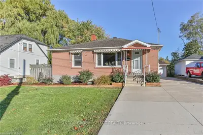636 PERCY Street, London South, ON N6C 2L7