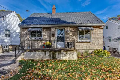 476 MOORE Street S, London South, ON N6C 2C2