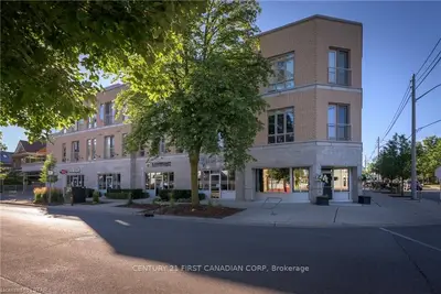 162 WORTLEY Road 208, London South, ON N6C 3P7