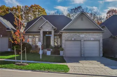 1791 SUMAC Way, London South, ON N6K 0E9
