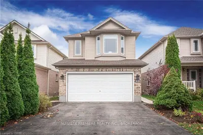 1849 ROLLINGACRES Drive W, London North, ON N5X 4K5