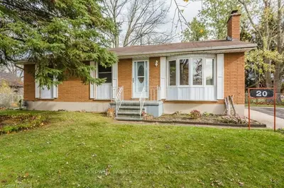 20 Crown Court, Aylmer, On N5h 2x4