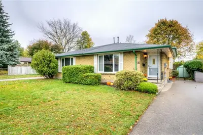 51 GENEVIVE Crescent, London East, ON N5Y 4A7