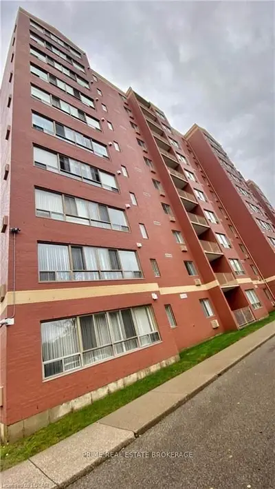 95 BASE LINE Road W 701, London South, ON N6J 4X3