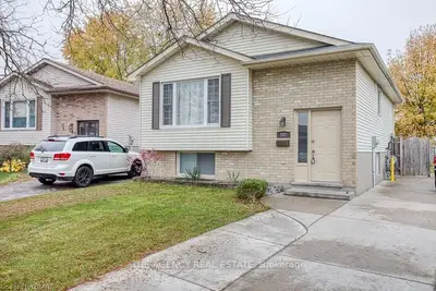 107 SPEIGHT Crescent, London East, ON N5V 3W7