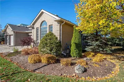 617 WHARNCLIFFE Road S 1, London South, ON N6J 2N7
