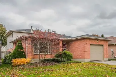 14 BOURBON Lane, London East, ON N5V 4B3
