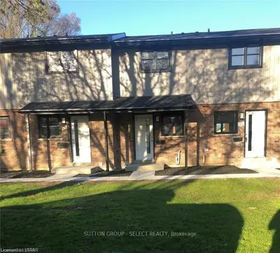 47 TOULON Crescent, London East, ON N6V 1J4