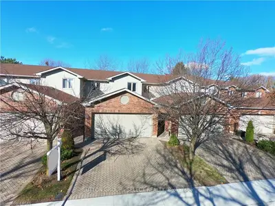 70 SUNNYSIDE Drive 9, London North, ON N5X 3W4