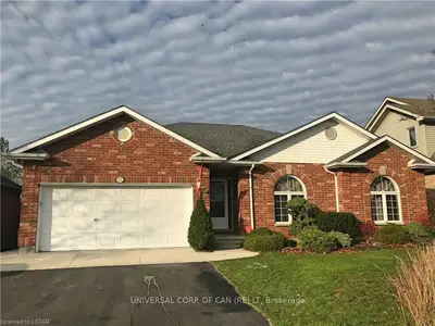 25 Dogwood Drive, Tillsonburg, On N4g 5s5
