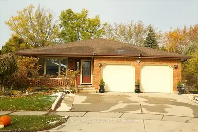 88 GOLFDALE Crescent, London South, ON N6C 5P4